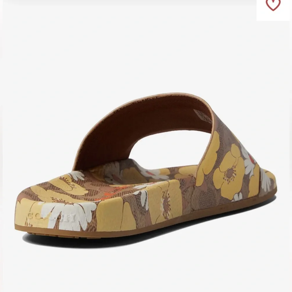 COACH
Udele Sig Floral Sport Slide
Women size 10 NEW
$95.00
Color: Beige - Picture 3 of 16